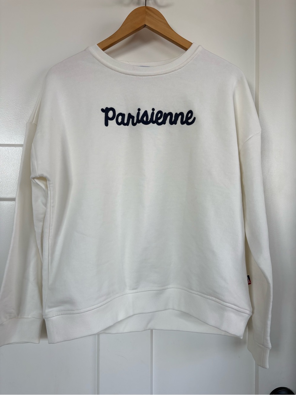 Parisienne White Women’s Pullover Sweatshirt Size: Medium NWT